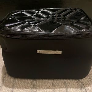 7
Burberry Black Nova Check Jewelry Pouch Makeup Case Travel Case